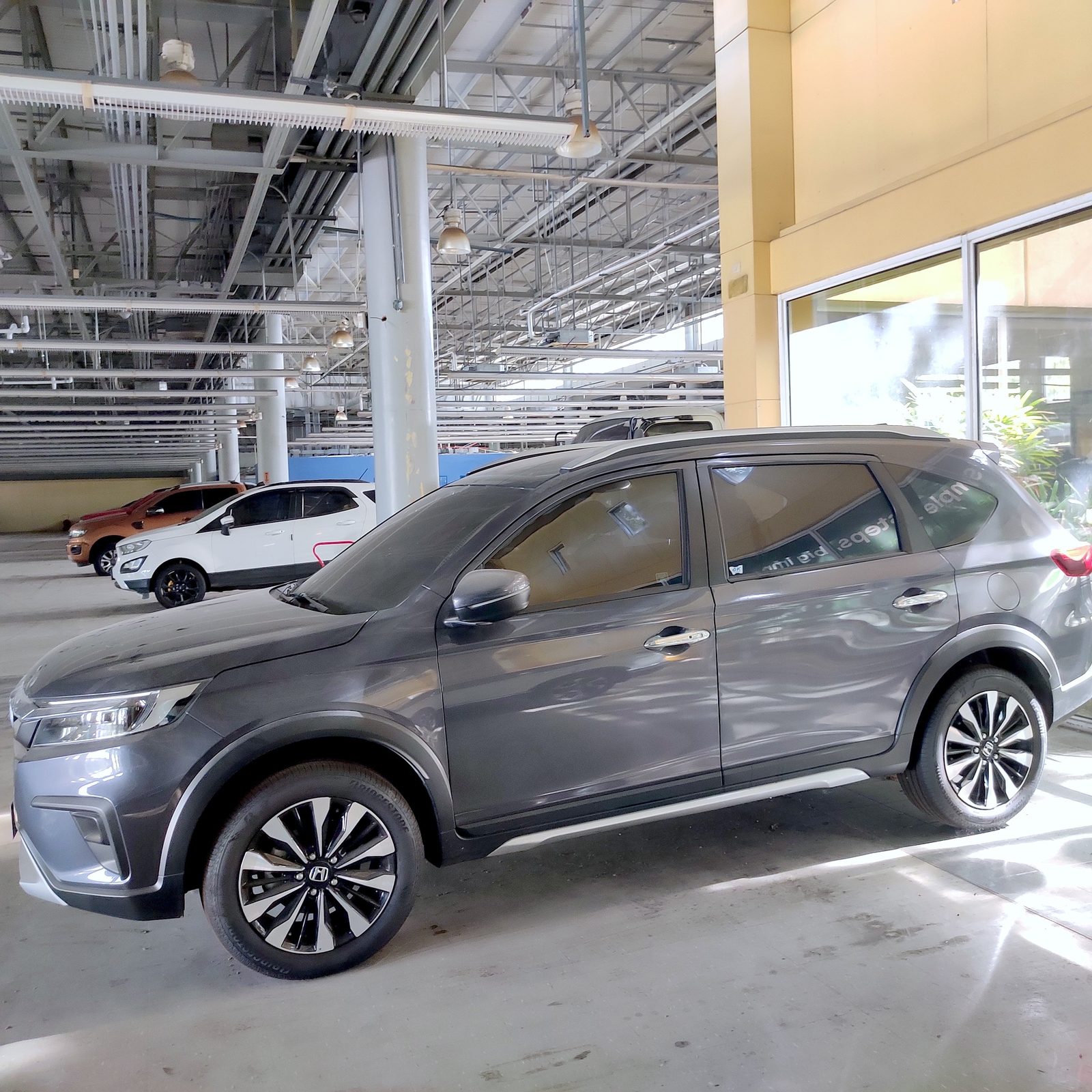 2023 Honda BR-V 1.5 V CVT, A/T, Gas 2T photo 6
