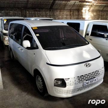 2023 Hyundai Staria Commuter 2.2L, MT, DSL 46T photo 2