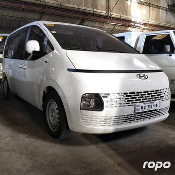 2023 Hyundai Staria Commuter 2.2L, MT, DSL 46T photo 3