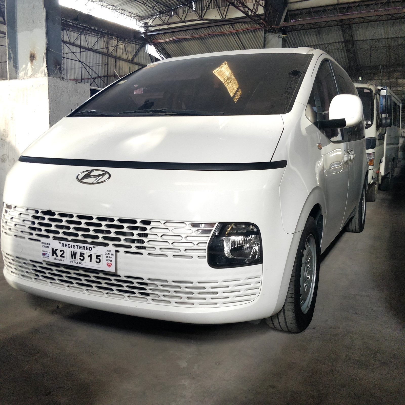 2023 Hyundai Staria Commuter 2.2L, MT, DSL 46T photo 4