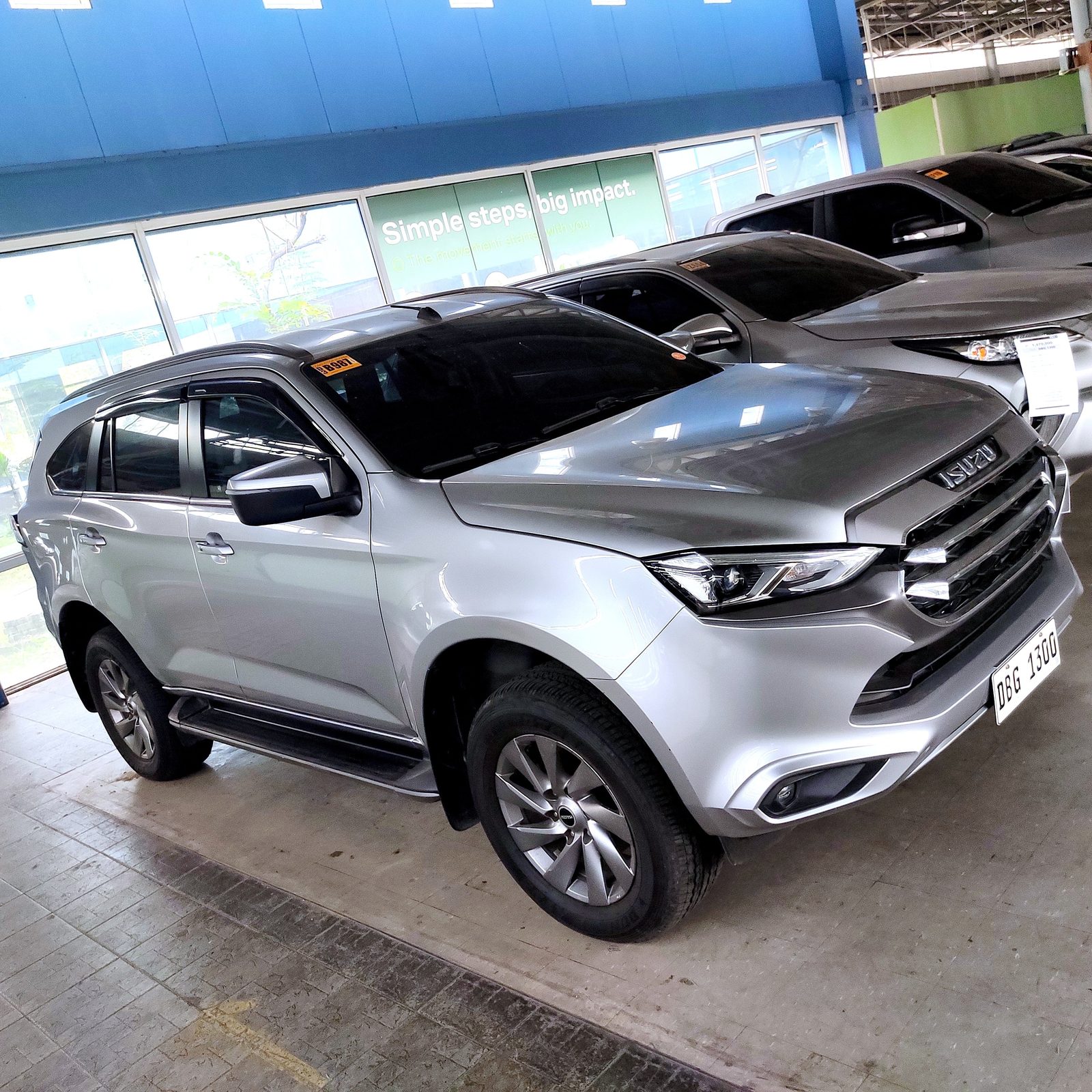 2023 Isuzu MU-X LS-A 4x2 3.0, A/T, DSL 8T photo 2