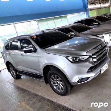 2023 Isuzu MU-X LS-A 4x2 3.0, A/T, DSL 8T photo 2