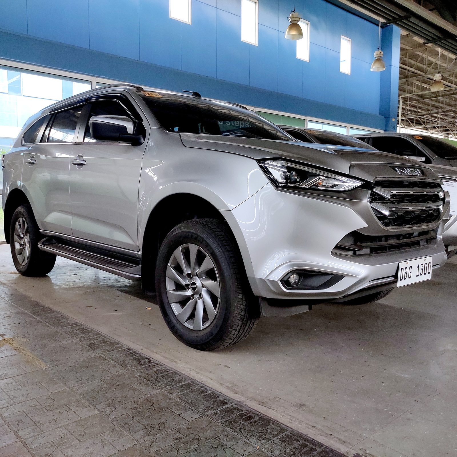2023 Isuzu MU-X LS-A 4x2 3.0, A/T, DSL 8T photo 5