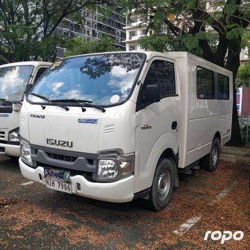 2023 Isuzu Traviz L Utility Van Dual AC, MT, DSL 18T photo 1