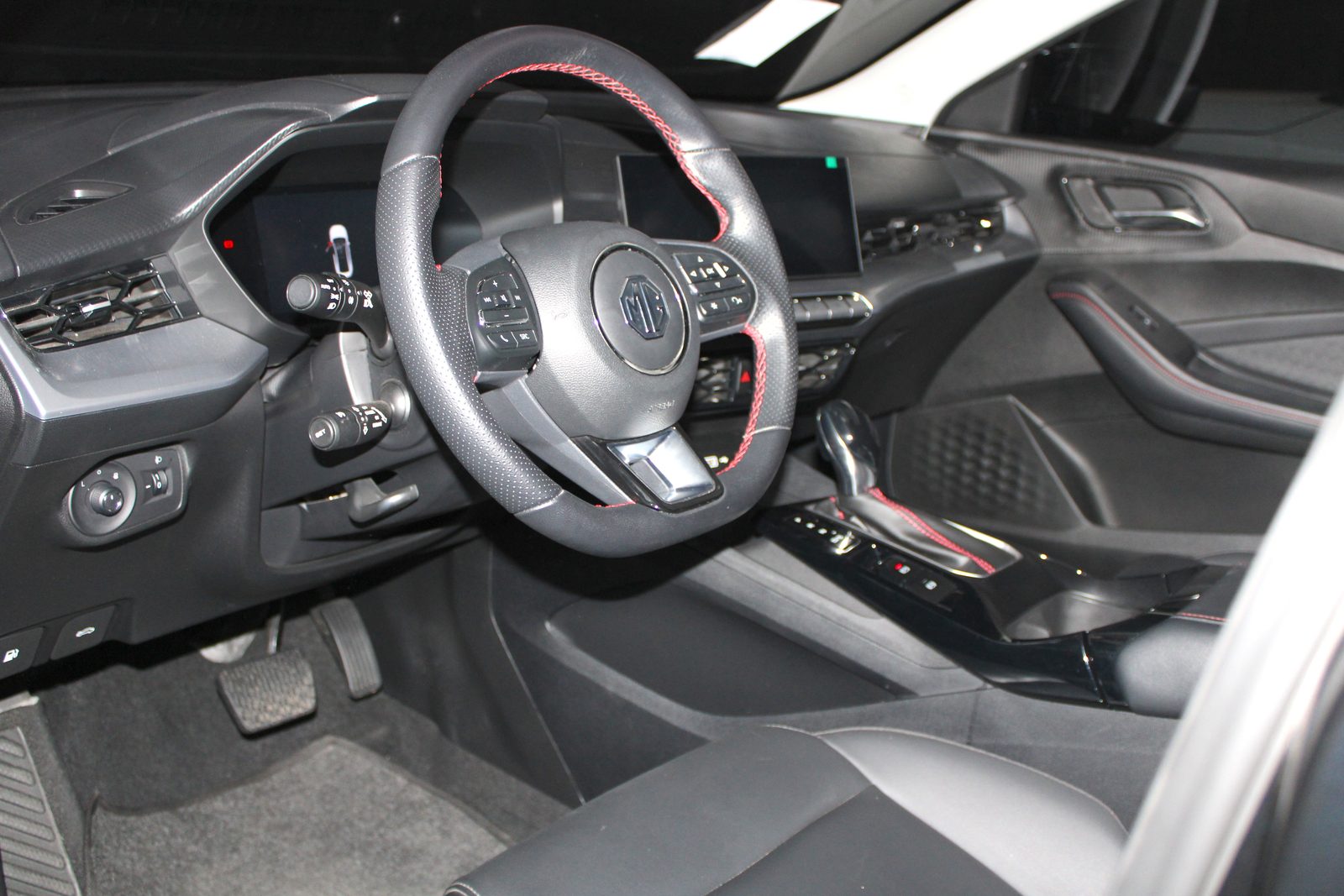 2023 MG - GT 1.5L ALPHA 4SEDAN, A/T GAS, 10T photo 5