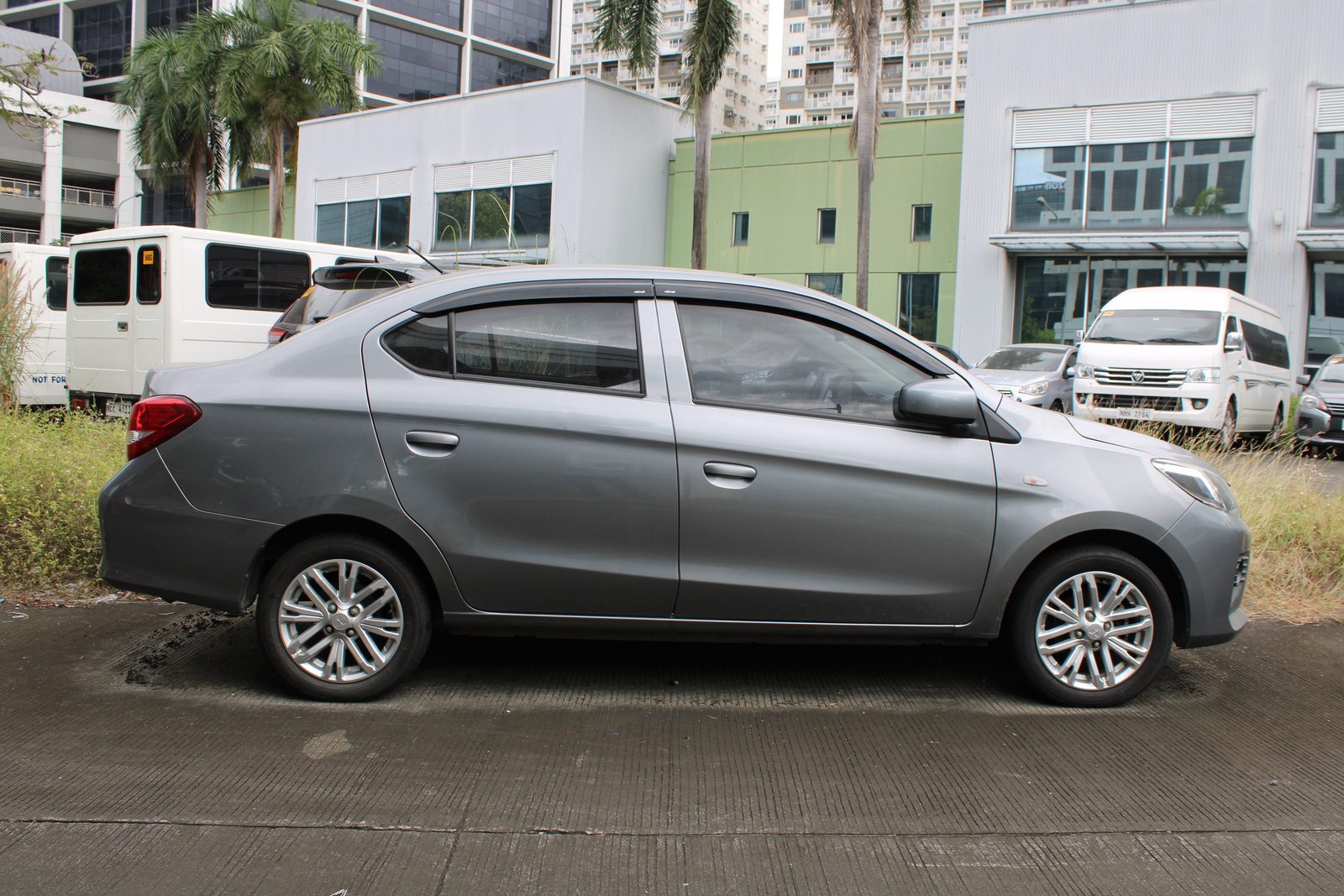 2023 Mitsubishi	Mirage G4 GLX, A/T, GAS 20T photo 5