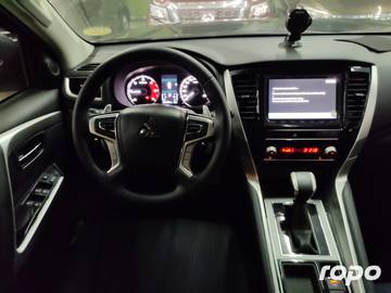 2023 Mitsubishi Montero Sport GLS 4x2 photo 14