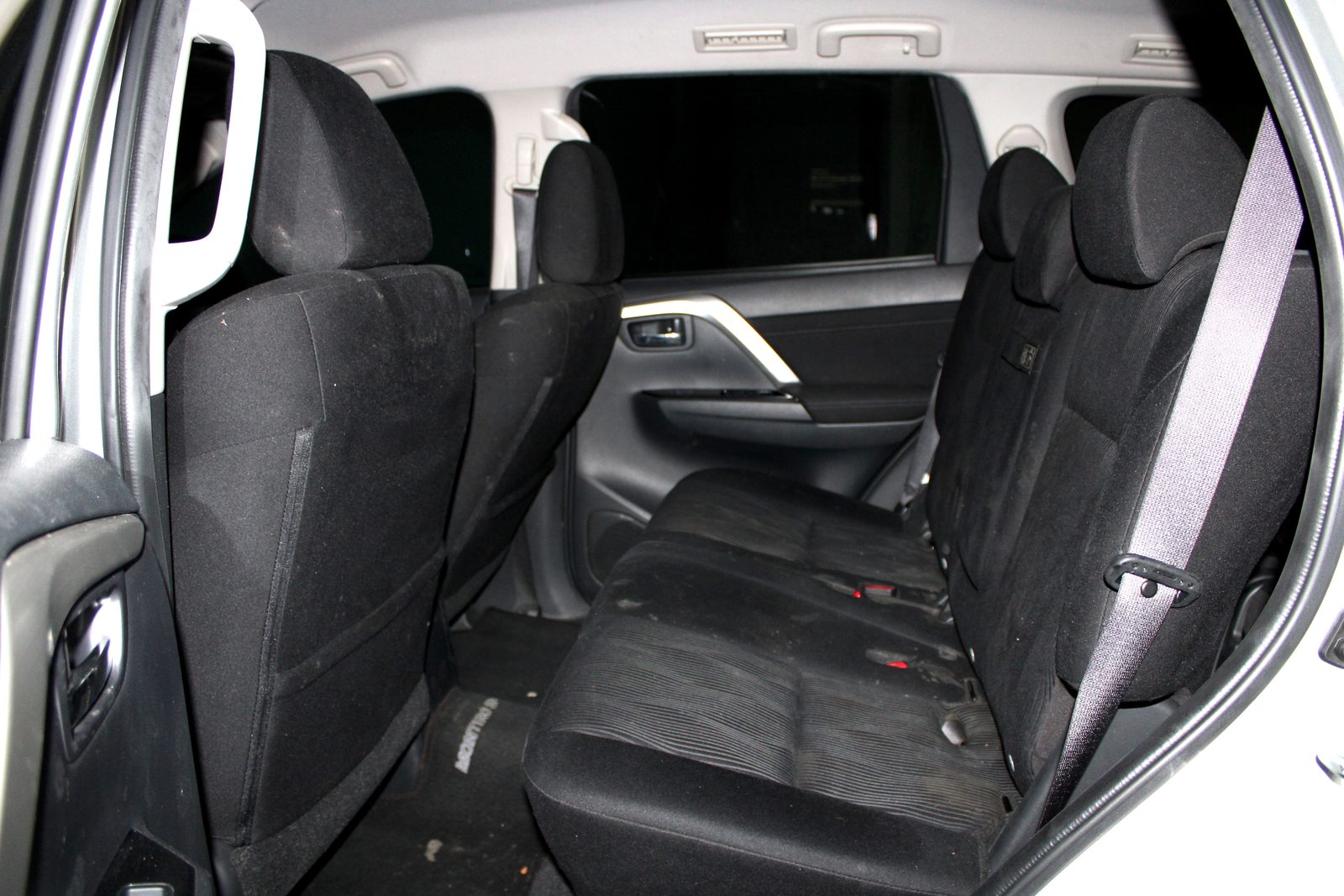 2023 Mitsubishi Montero Sport GLX 4x2 2.4D, MT, DSL 13T photo 10
