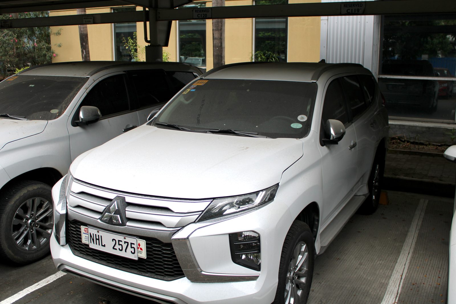 2023 Mitsubishi Montero Sport GLX 4x2 2.4D, MT, DSL 4T