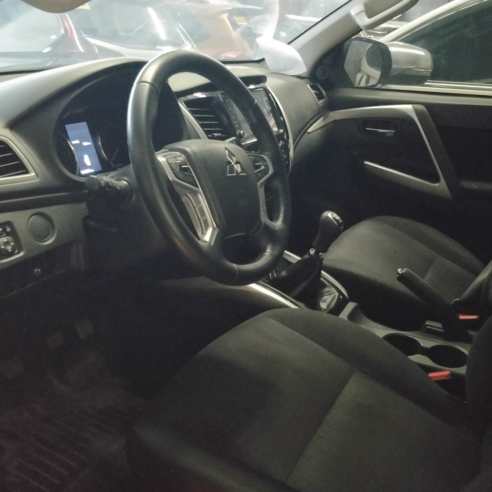 2023 Mitsubishi Montero Sport, M/T, Diesel,18T photo 9