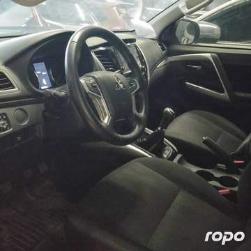 2023 Mitsubishi Montero Sport, M/T, Diesel,18T photo 9