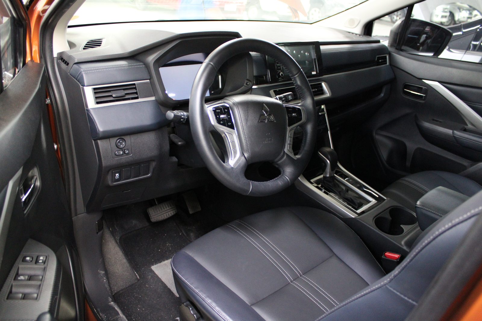 2023 Mitsubishi Xpander Cross, AT, GAS 3T photo 9