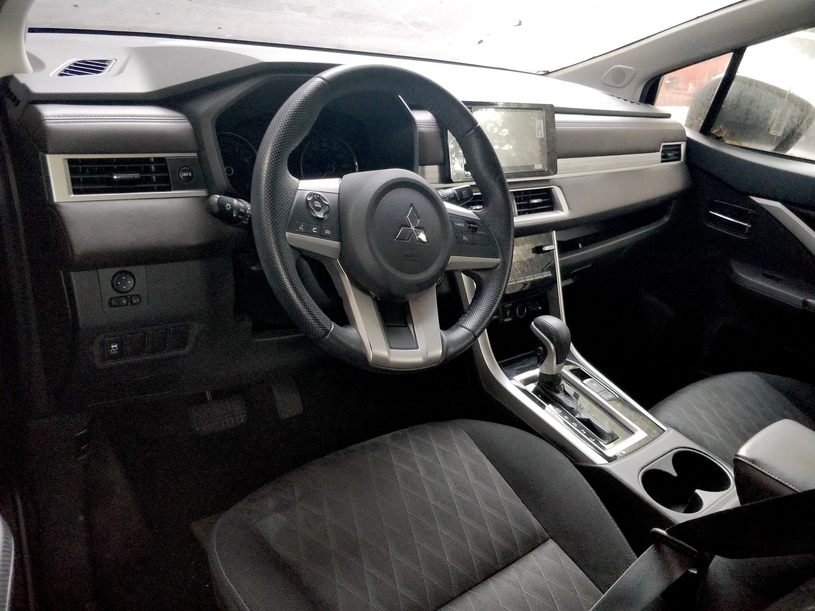 2023 Mitsubishi Xpander GLS 1.5G 2WD, AT, 29T photo 7