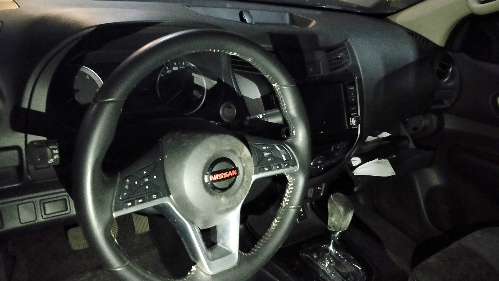 2023 Nissan	Navara Calibre-X 4x2, AT, DSL	55T photo 7