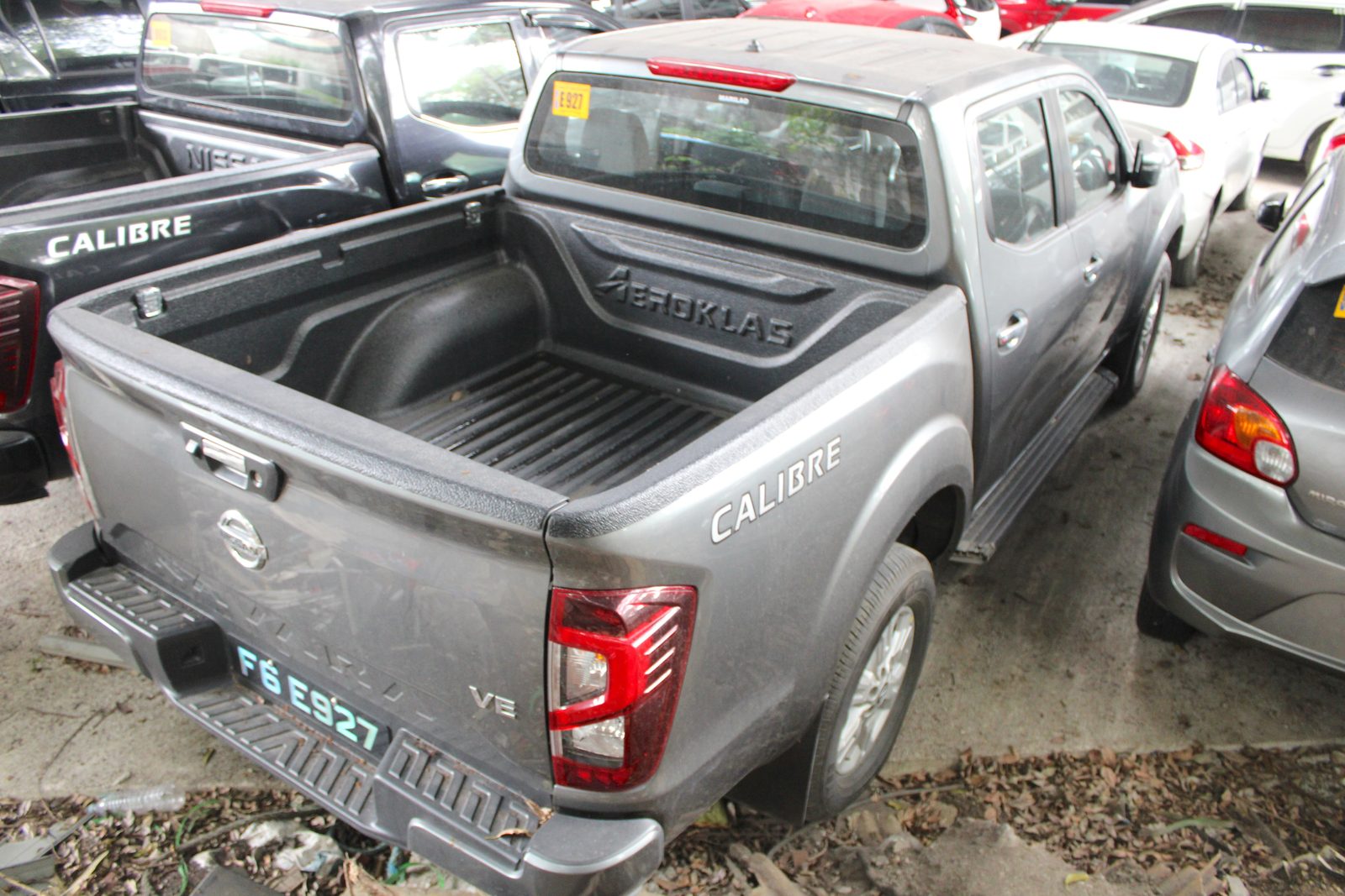 2023 Nissan Navara NP300 VE Calibre 4x2 2.5L, A/T, DSL 29T photo 7