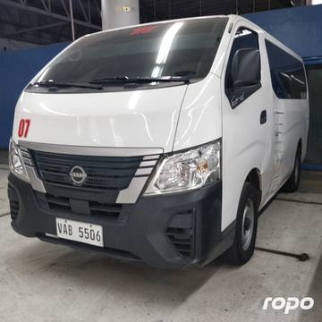 2023 Nissan Urvan NV350 15-Str, MT, DSL 96T photo 3