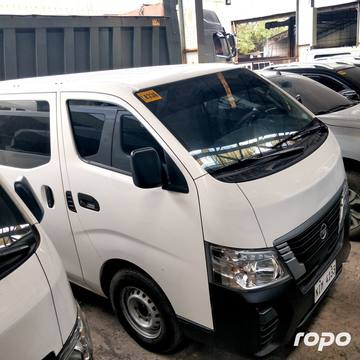 2023 Nissan Urvan NV350 Standard 18-Str, MT, DSL 43T photo 4