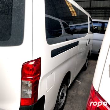 2023 Nissan Urvan NV350 Standard 18-Str, MT, DSL 43T photo 5