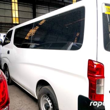 2023 Nissan Urvan NV350 Standard 18-Str, MT, DSL 43T photo 7