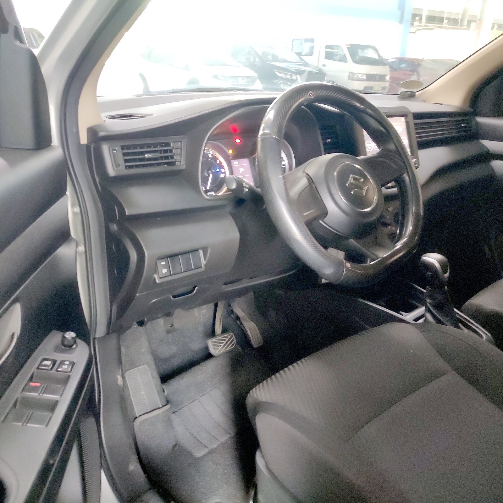 2023 Suzuki Ertiga 1.5 GL, A/T, GAS 29TKms photo 8