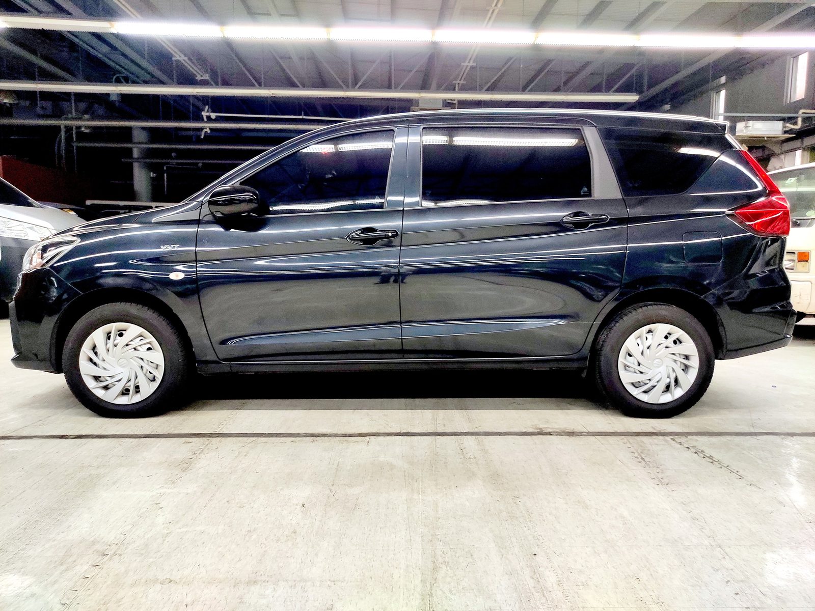 2023 Suzuki Ertiga GA 1.5 Hybrid photo 2