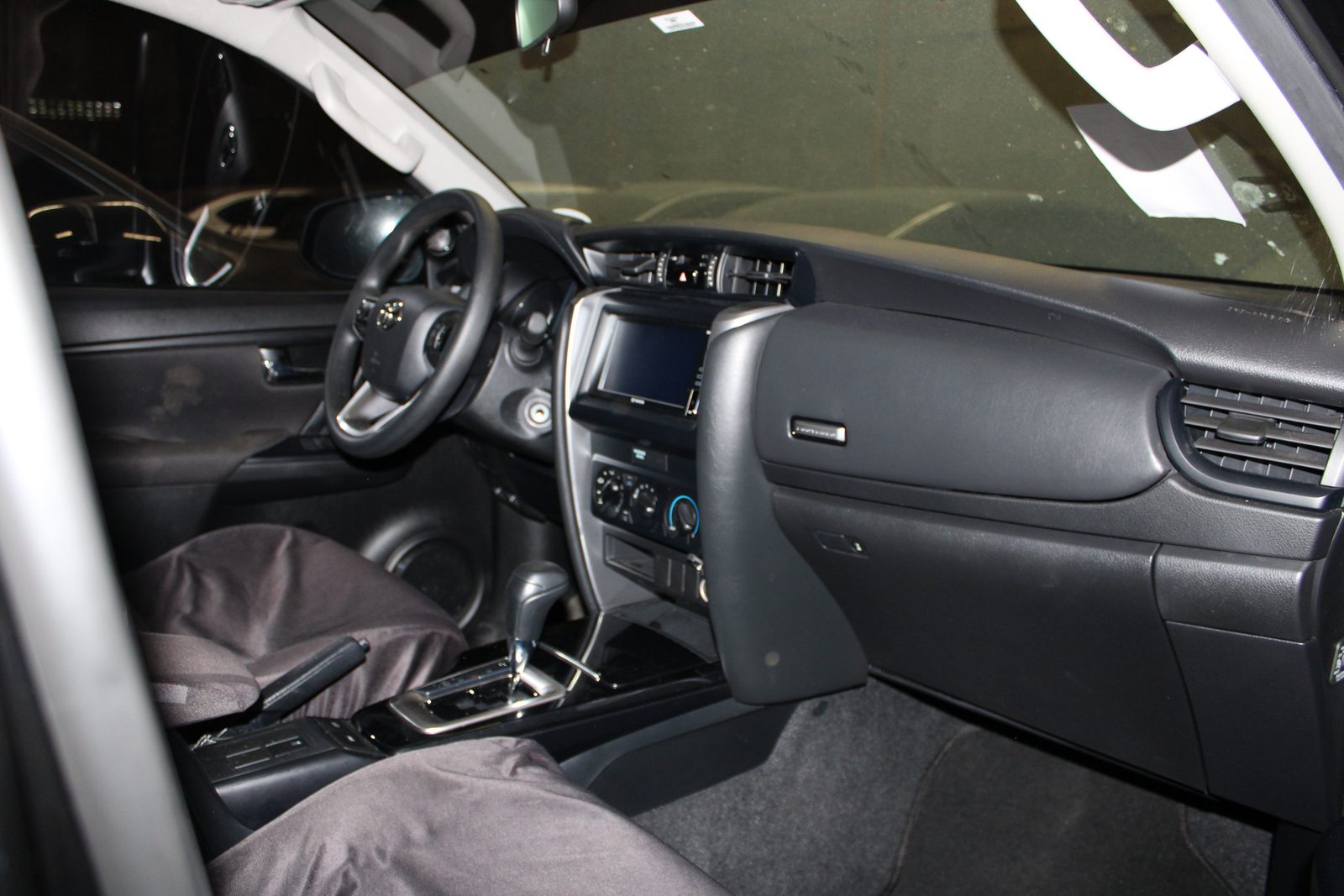 2023 TOYOTA - FORTUNER, A/T DIESEL, 3T photo 8