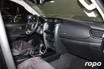 2023 TOYOTA - FORTUNER, A/T DIESEL, 3T photo 8