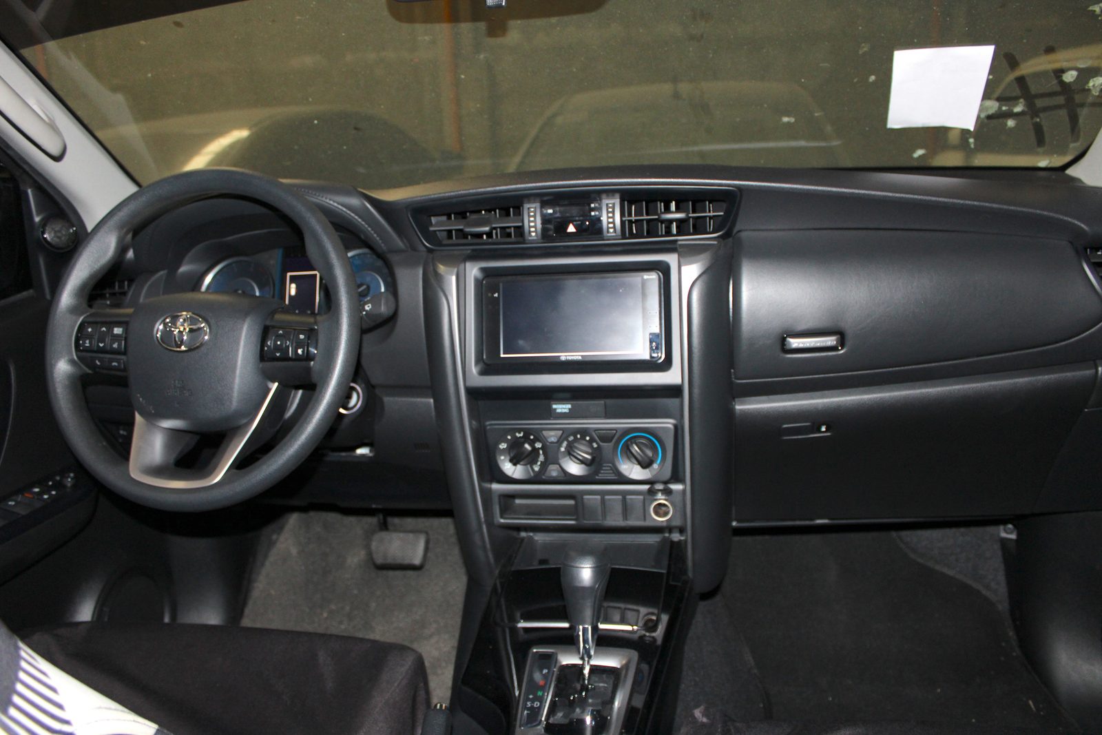 2023 TOYOTA - FORTUNER, A/T DIESEL, 3T photo 10