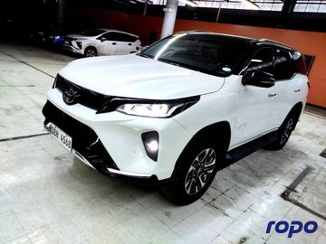 2023 Toyota Fortuner LTD 4x2 photo 1