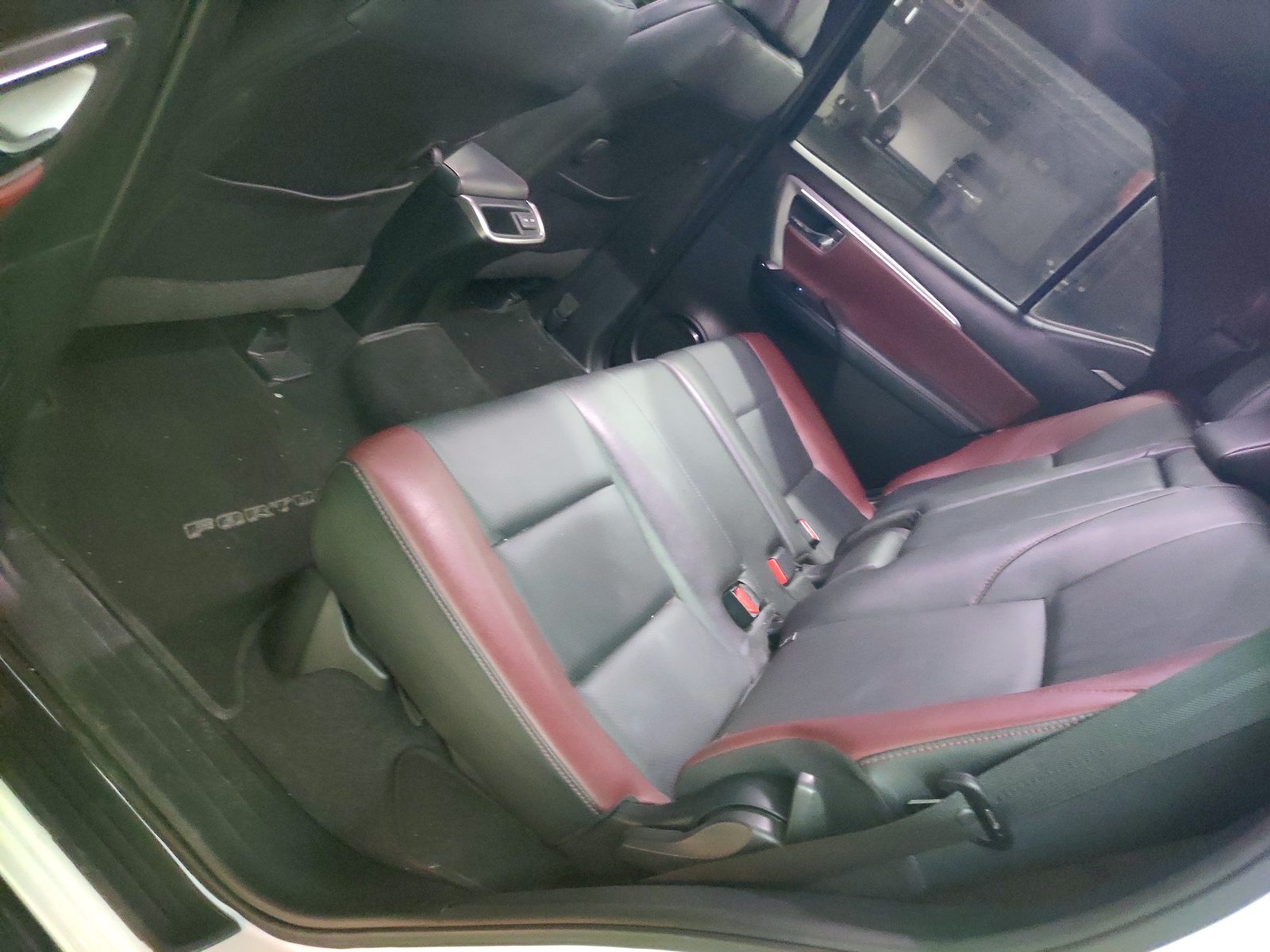 2023 Toyota Fortuner LTD 4x2 photo 12