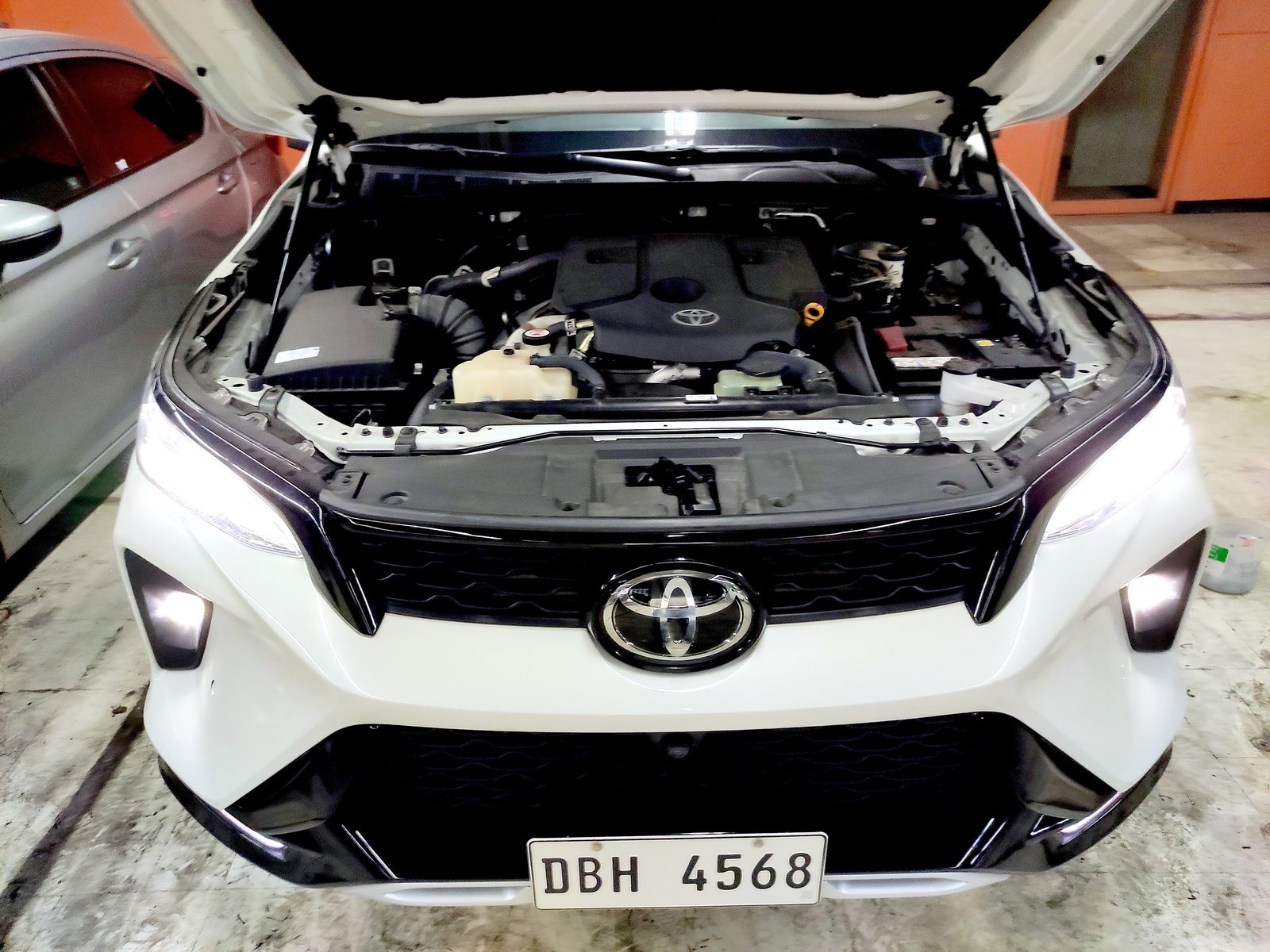 2023 Toyota Fortuner LTD 4x2 photo 13