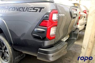 2023 TOYOTA - HI-LUX 4X2, A/T DIESEL, 19T photo 6