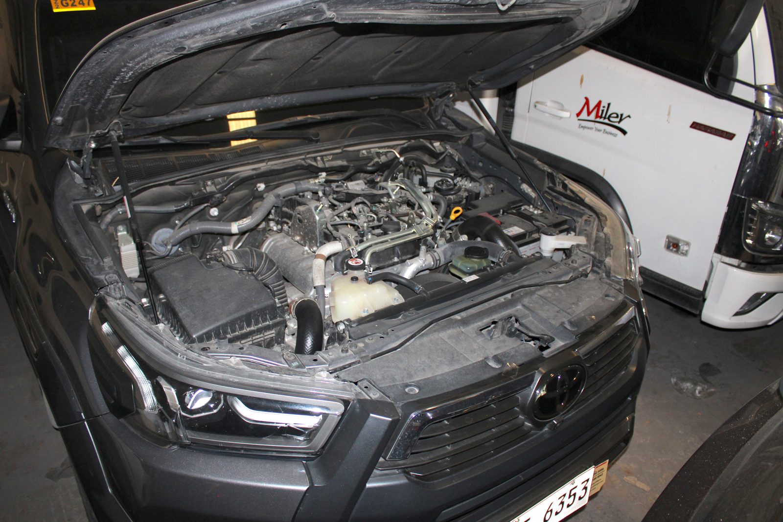 2023 TOYOTA - HI-LUX 4X2, A/T DIESEL, 19T photo 9