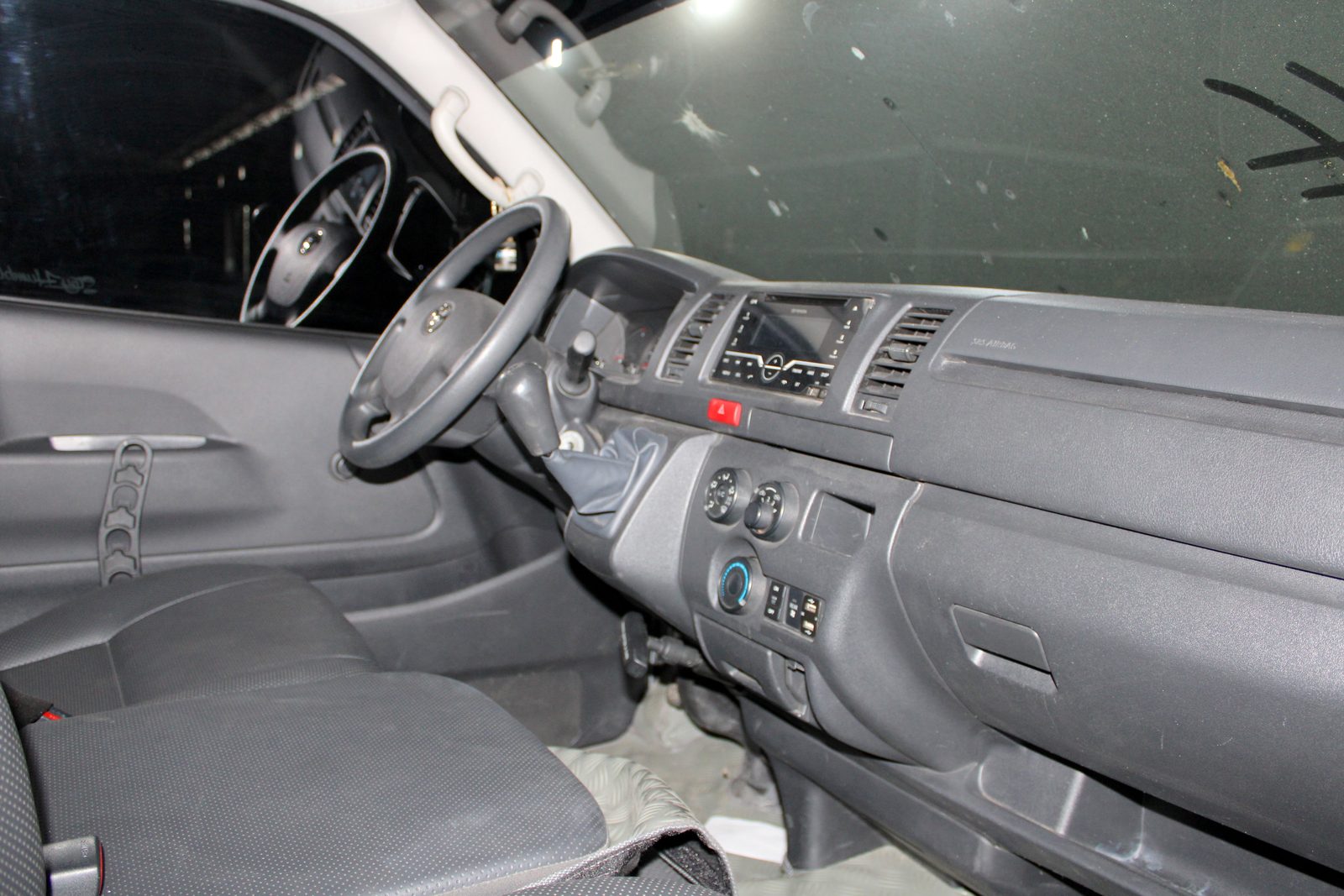 2023 TOYOTA-HIACE COMMUTER 3.0MT MPV, M/T DIESEL, 32T photo 5