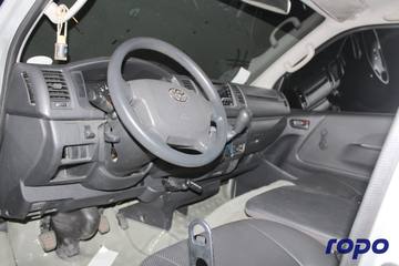 2023 TOYOTA-HIACE COMMUTER 3.0MT MPV, M/T DIESEL, 32T photo 11