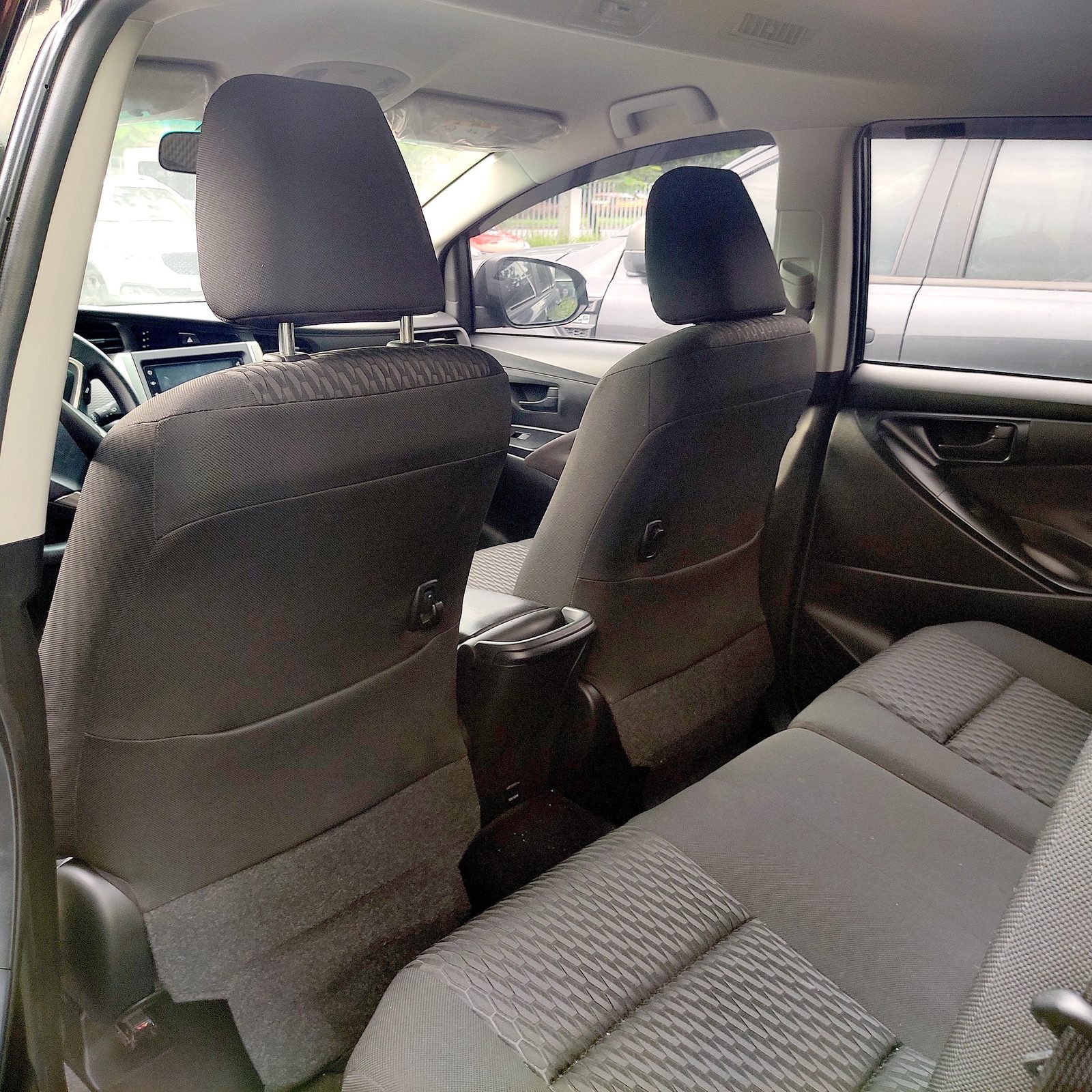 2023 Toyota Innova 2.8 E, A/T, DSL Upgraded 13T photo 8