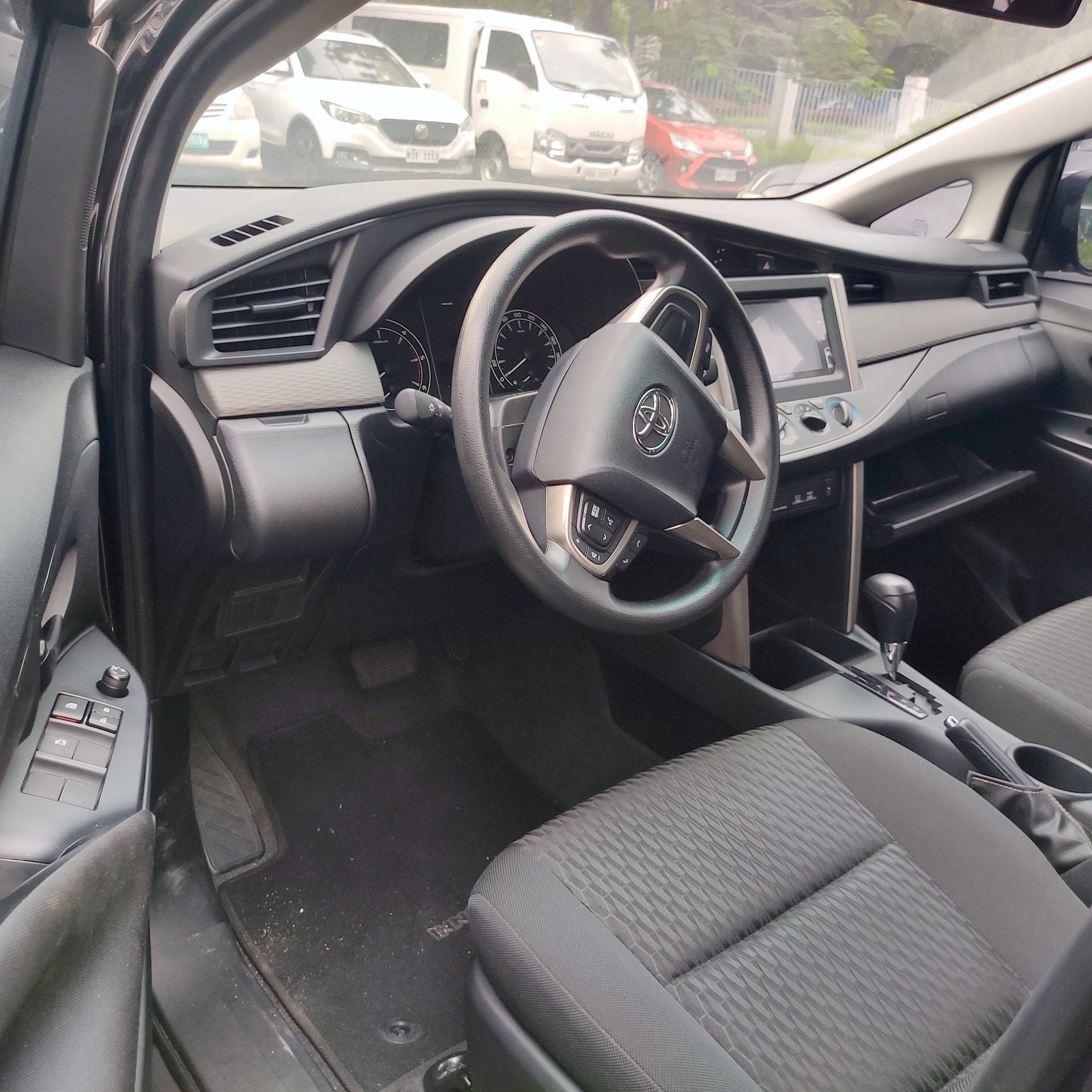 2023 Toyota Innova 2.8 E, A/T, DSL Upgraded 13T photo 9