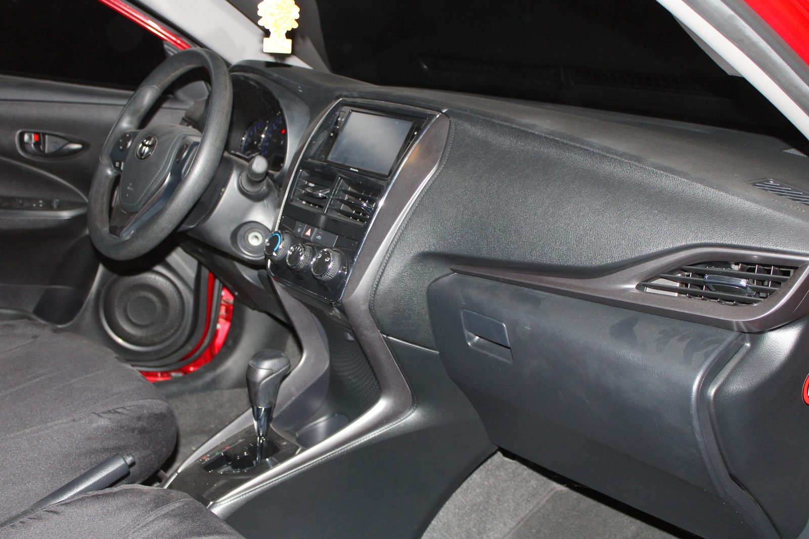 2023 Toyota Vios, A/T, Gas, 15T photo 9