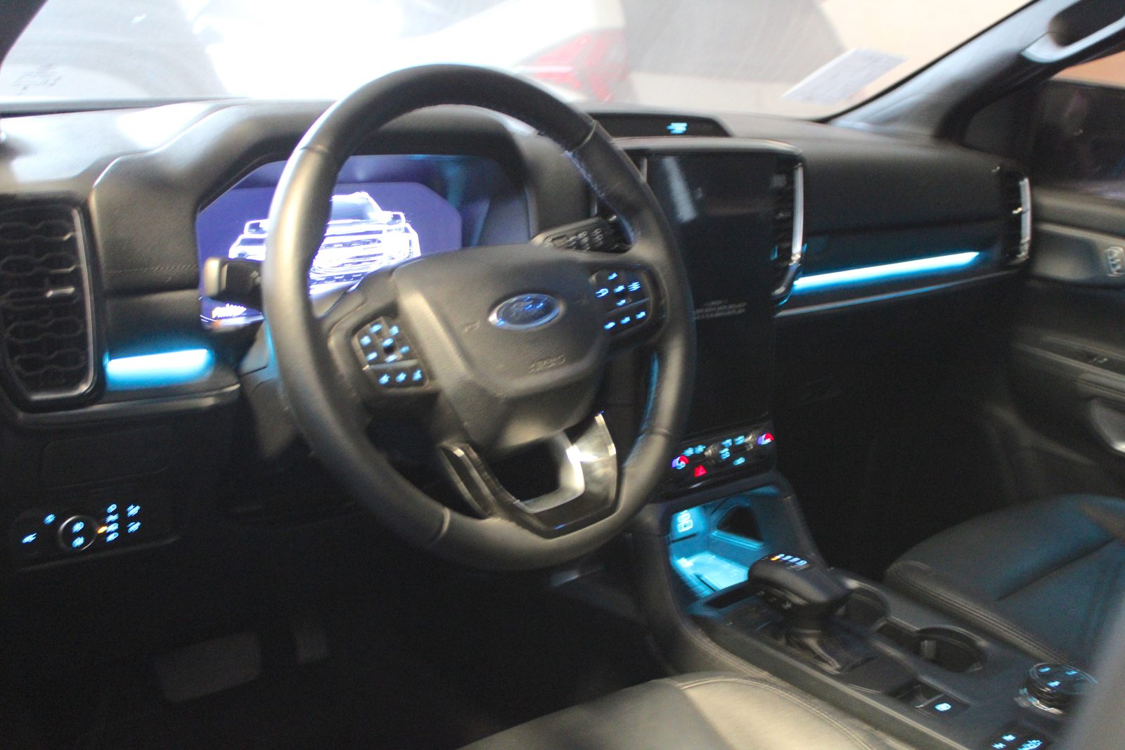 2024 FORD - EVEREST, A/T DIESEL, 20.5T photo 8