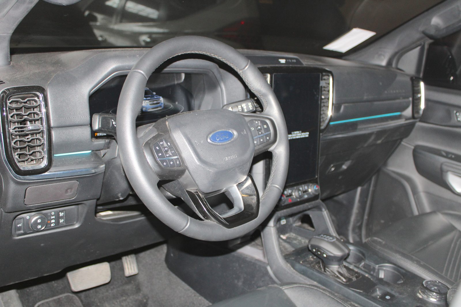 2024 FORD - EVEREST, A/T DIESEL, 20.5T photo 9