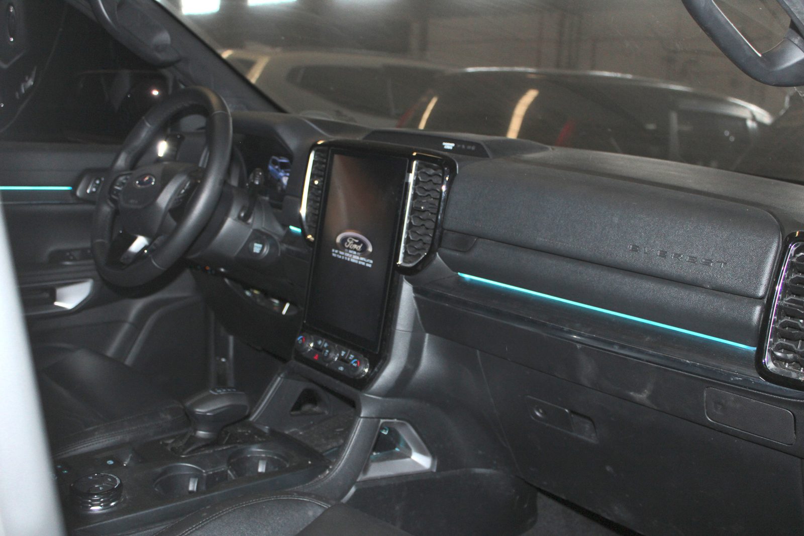 2024 FORD - EVEREST, A/T DIESEL, 20.5T photo 13