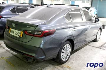 2024 Honda City 1.5 V CVT AT Gas 21T photo 4