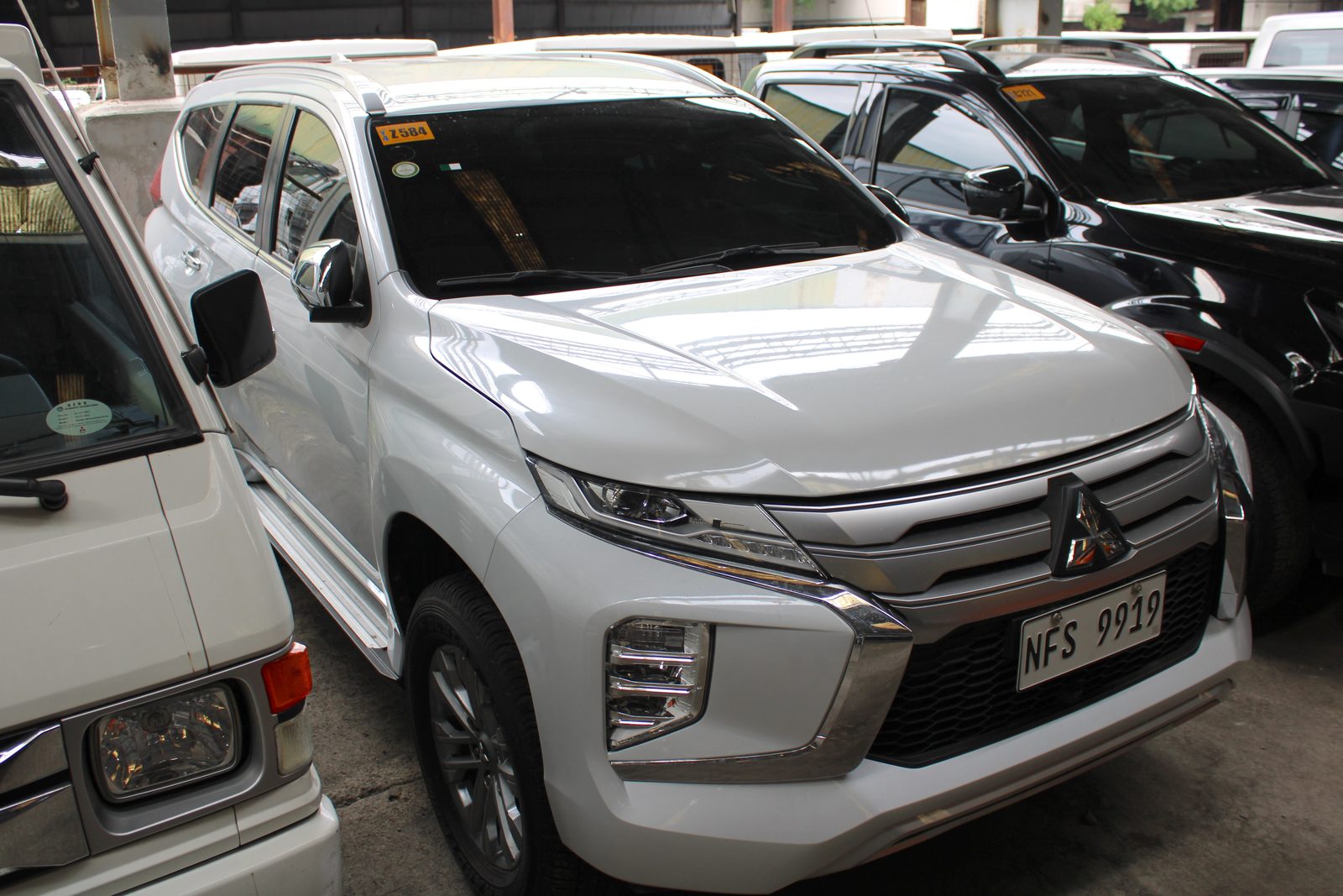 2024 Mitsubishi Montero Sport GLS 2.4D 2WD, AT, DSL, 7T photo 2