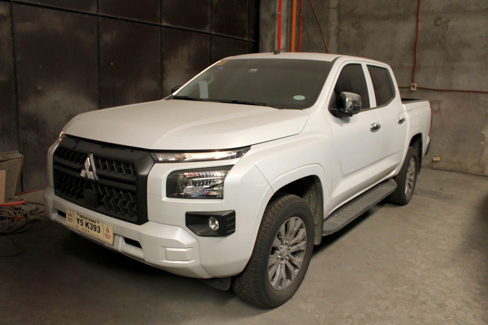 2024 MITSUBISHI-TRITON GLX 2WD AT M, A/T DIESEL, 10T photo 2