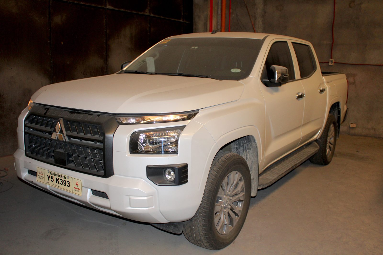 2024 MITSUBISHI-TRITON GLX 2WD AT M, A/T DIESEL, 10T photo 3