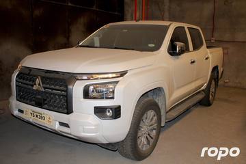 2024 MITSUBISHI-TRITON GLX 2WD AT M, A/T DIESEL, 10T photo 3