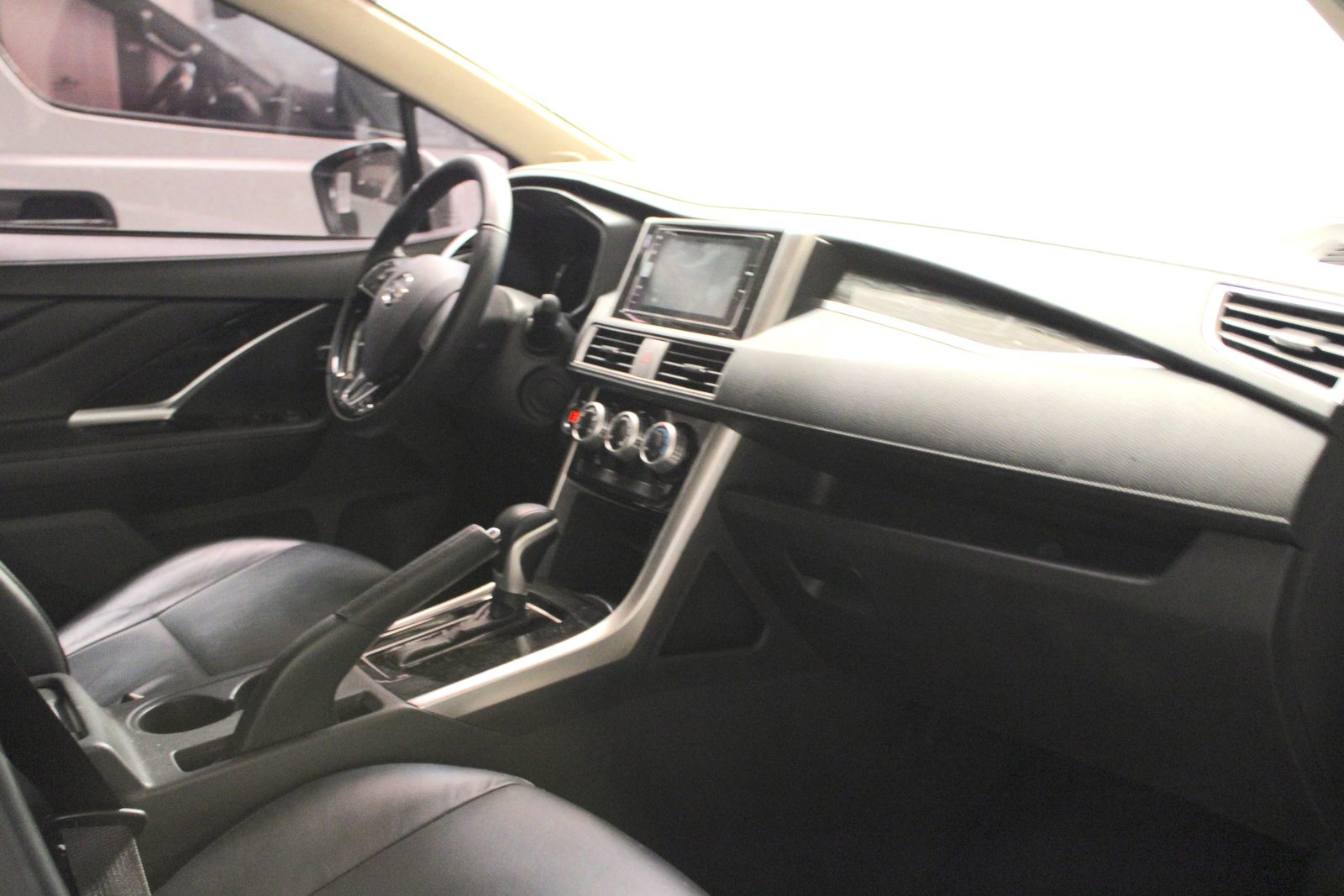 2024 NISSAN - LIVINA 1.5 VL MPV, A/T GAS, 3.5T photo 5