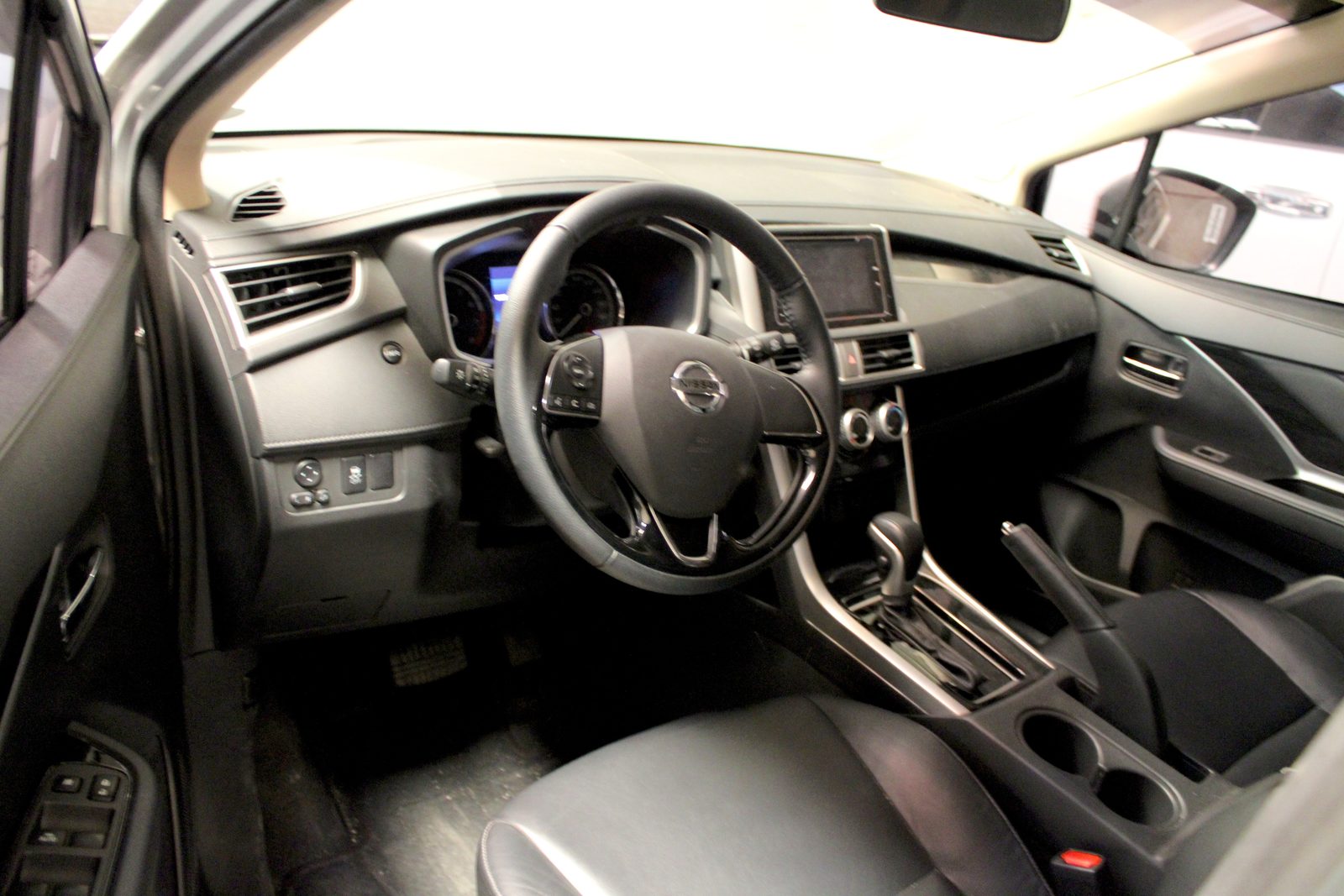 2024 NISSAN - LIVINA 1.5 VL MPV, A/T GAS, 3.5T photo 9