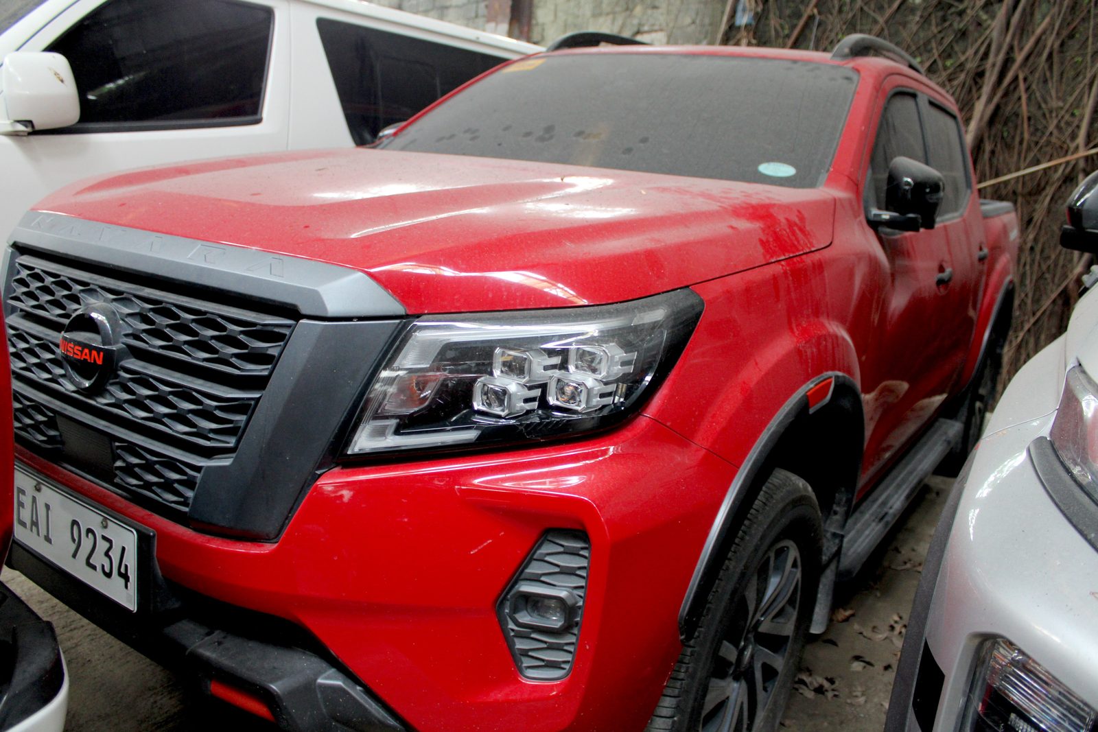 2024 Nissan Navara Calibre X 2.5L 4x2, A/T, DSL 32T photo 3