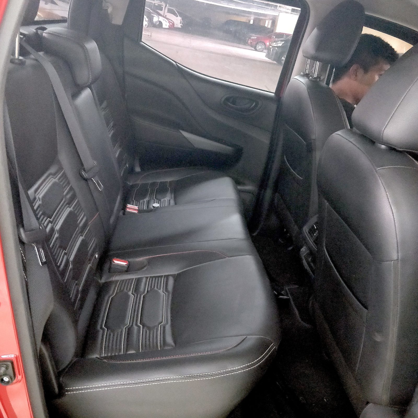 2024 Nissan Navara Calibre-X 4x2 2.5L photo 9